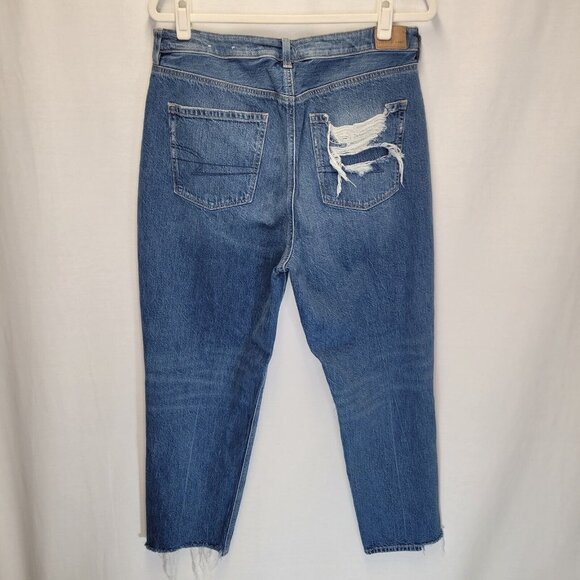 American Eagle Women's Size 16 Jeans Mom Jean Distressed Raw Hem - Picture 2 of 10
